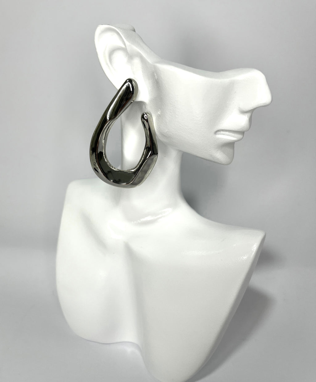 Pendientes de tachuela en forma de gota